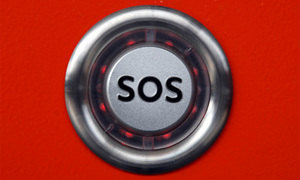 Россиян обяжут ставить на автомобили кнопки SOS