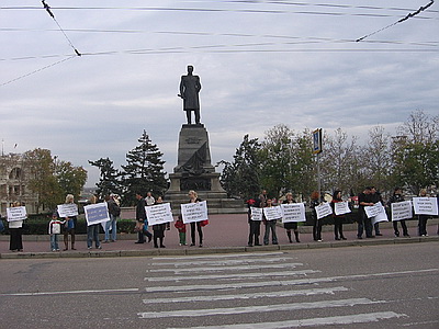 Новый Регион: В Севастополе прошла акция против беспредела на дорогах (ФОТО)