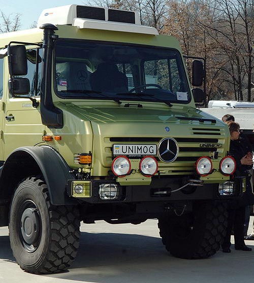 В Украине презентовали Mercedes-Benz Unimog - Mercedes-Benz