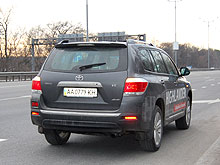 Тест-драйв Toyota Highlander: «Горец» в городе